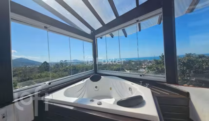 Casa com 4 quartos à venda na Servidão Cobra Coral, 133, Campeche, Florianópolis, 280 m2 por R$ 2.690.000