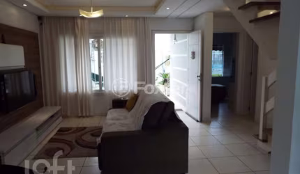 Casa em condomínio fechado com 3 quartos à venda na Rua Eroni Soares Machado, 194, Hípica, Porto Alegre, 124 m2 por R$ 650.000