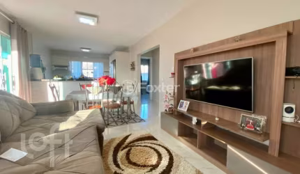Casa com 3 quartos à venda na Servidão Laura Elisa da Silva, 242, Guarda do Cubatão, Palhoça, 105 m2 por R$ 700.000