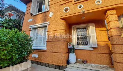 Casa com 5 quartos à venda na Rua Professor Juvenal Miler, 91, Rio Branco, Porto Alegre, 360 m2 por R$ 1.700.000
