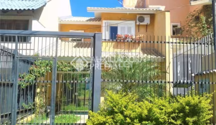 Casa com 3 quartos à venda na Avenida Altos do Santa Rita, 240, Aberta dos Morros, Porto Alegre, 150 m2 por R$ 425.000