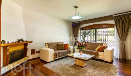 Casa com 6 quartos à venda na Rua Vicente da Fontoura, 1016, Santana, Porto Alegre, 315 m2 por R$ 1.500.000