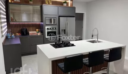 Casa com 3 quartos à venda na Servidão Tomaz João do Amaral, 4, Serraria, São José, 200 m2 por R$ 990.000