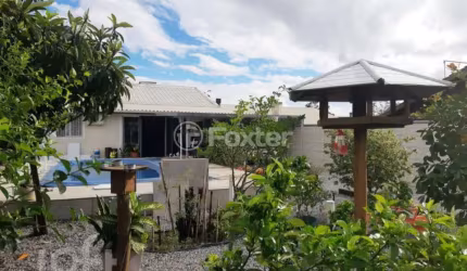 Casa com 3 quartos à venda na Rua Itapema, 337, Enseada de Brito, Palhoça, 180 m2 por R$ 750.000