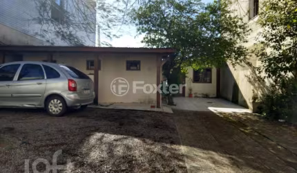 Casa com 3 quartos à venda na Rua Gentil Sandin, 43, Praia Comprida, São José, 180 m2 por R$ 950.000