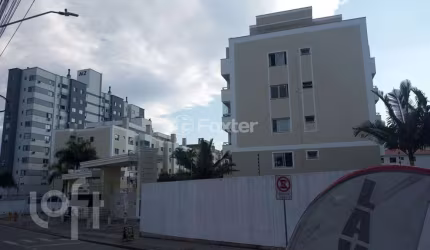 Apartamento com 2 quartos à venda na Rua Vereador Jacob Knabben da Silva, 3050, Pagani, Palhoça, 60 m2 por R$ 339.000