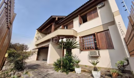 Casa com 4 quartos à venda na Rua Nações Unidas, 415, Nossa Senhora das Graças, Canoas, 287 m2 por R$ 929.000