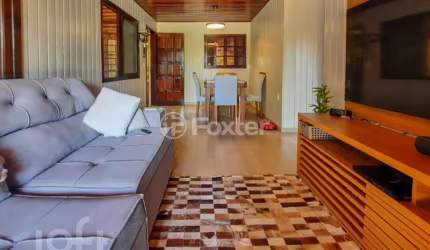 Casa com 2 quartos à venda na Rua Joaquim Nabuco, 1030, Fátima, Canoas, 76 m2 por R$ 375.000