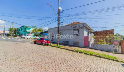 Casa com 3 quartos à venda na Rua Alfredo Ferreira Rodrigues, 55, Bom Jesus, Porto Alegre, 306 m2 por R$ 370.500
