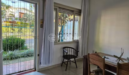 Casa com 3 quartos à venda na Rua Líbia, 40, Vila Ipiranga, Porto Alegre, 113 m2 por R$ 900.000