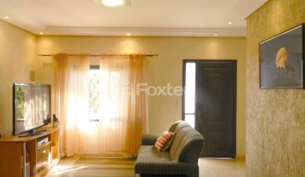 Casa com 3 quartos à venda na Avenida Belém Velho, 2335, Vila Nova, Porto Alegre, 11 m2 por R$ 675.000