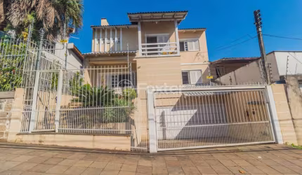 Casa com 3 quartos à venda na Rua Domingos Martins, 291, Cristo Redentor, Porto Alegre, 289 m2 por R$ 1.790.900