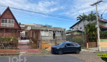 Casa com 3 quartos à venda na Rua Professor José Maria Rodrigues, 199, Vila Ipiranga, Porto Alegre, 168 m2 por R$ 850.000