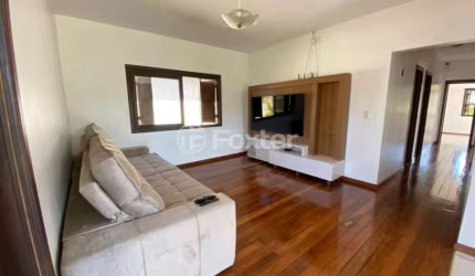 Casa com 2 quartos à venda na Rua Padre Luís Pasa, 842, Centro, Três Cachoeiras, 122 m2 por R$ 1.050.000
