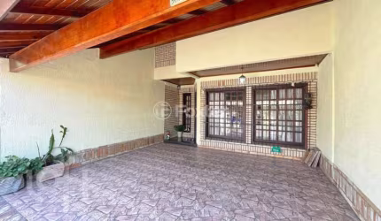 Casa com 4 quartos à venda na Rua Doutor Egydio Michaelsen, 58, Cavalhada, Porto Alegre, 202 m2 por R$ 655.000