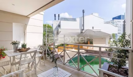 Casa com 5 quartos à venda na Rua Licínio Cardoso, 350, Chácara das Pedras, Porto Alegre, 638 m2 por R$ 4.300.000