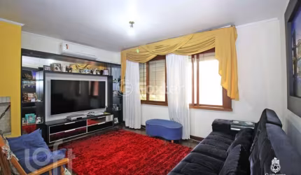 Casa com 3 quartos à venda na Avenida Montreal, 179, Jardim Lindóia, Porto Alegre, 255 m2 por R$ 883.000