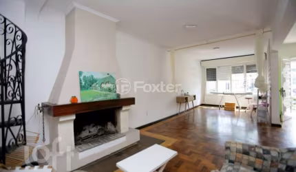 Casa com 3 quartos à venda na Rua Alfredo Silveira Dias, 223, Nonoai, Porto Alegre, 315 m2 por R$ 714.000