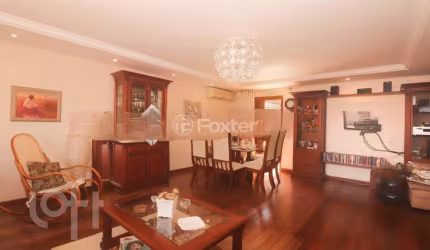 Casa com 3 quartos à venda na Rua João Berutti, 627, Chácara das Pedras, Porto Alegre, 283 m2 por R$ 3.100.000