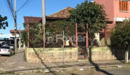 Casa com 5 quartos à venda na Rua Roque Gonzales, 103, Jardim Botânico, Porto Alegre, 190 m2 por R$ 750.000