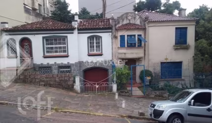 Casa com 3 quartos à venda na Avenida Taquara, 20, Petrópolis, Porto Alegre, 222 m2 por R$ 1.500.000