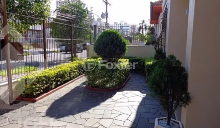Casa com 4 quartos à venda na Rua Visconde do Herval, 1274, Menino Deus, Porto Alegre, 265 m2 por R$ 1.000.000