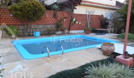 Casa com 5 quartos à venda na Avenida Arnaldo Bohrer, 71, Teresópolis, Porto Alegre, 212 m2 por R$ 1.140.000