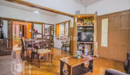 Casa com 3 quartos à venda na Rua Juruá, 692, Jardim São Pedro, Porto Alegre, 166 m2 por R$ 659.000