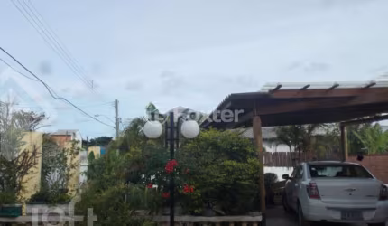 Casa com 2 quartos à venda na Rua Mercedes Azzolini, 331, Ponta Grossa, Porto Alegre, 150 m2 por R$ 299.990