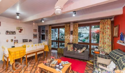 Casa com 4 quartos à venda na Rua Matias José Bins, 739, Três Figueiras, Porto Alegre, 366 m2 por R$ 2.900.000