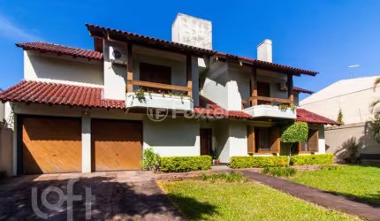 Casa com 3 quartos à venda na Travessa Nova Trento, 354, Tristeza, Porto Alegre, 430 m2 por R$ 1.400.000