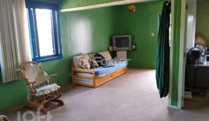 Casa com 3 quartos à venda na Rua Ibirubá, 104, Cavalhada, Porto Alegre, 170 m2 por R$ 349.000