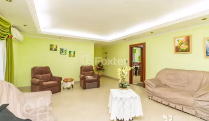 Casa com 3 quartos à venda na Rua Curupaiti, 836, Cristal, Porto Alegre, 160 m2 por R$ 880.000