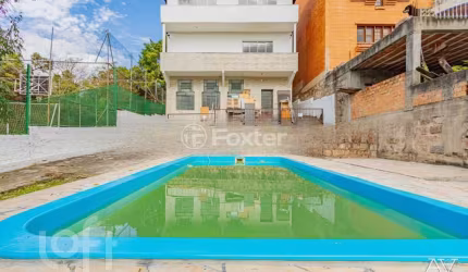 Casa com 4 quartos à venda na Praça São Caetano, 82, Teresópolis, Porto Alegre, 454 m2 por R$ 1.510.500