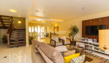 Casa com 4 quartos à venda na Rua Professor Ulisses Cabral, 109, Chácara das Pedras, Porto Alegre, 465 m2 por R$ 1.500.000