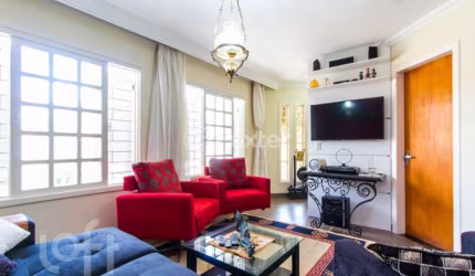 Casa com 4 quartos à venda na Rua Paulo Derly Strehl, 30, Espírito Santo, Porto Alegre, 284 m2 por R$ 2.499.000