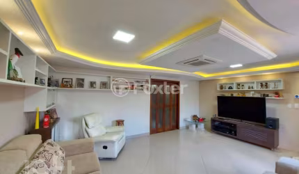 Casa com 4 quartos à venda na Rua Gregório da Fonseca, 369, Nonoai, Porto Alegre, 250 m2 por R$ 789.900