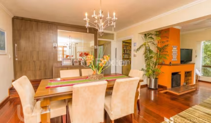 Casa com 4 quartos à venda na Rua Chiriguano, 265, Vila Assunção, Porto Alegre, 393 m2 por R$ 1.490.000