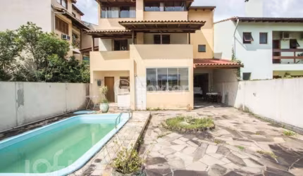 Casa com 3 quartos à venda na Rua Professor Leonardo Tochtrop, 19, Ipanema, Porto Alegre, 320 m2 por R$ 1.190.000