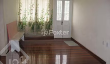 Casa com 6 quartos à venda na Travessa Lucas de Lima, 153, Medianeira, Porto Alegre, 110 m2 por R$ 899.000