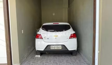 Casa com 3 quartos à venda na Rua Afrísio de Senna Vaz, 595, Serraria, São José, 88 m2 por R$ 480.000