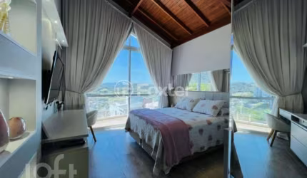 Casa com 3 quartos à venda na Rua das Cabreúvas, 455, Pedra Branca, Palhoça, 290 m2 por R$ 1.990.000