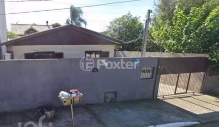 Casa com 1 quarto à venda na Rua Maricas, 325, Fátima, Canoas, 38 m2 por R$ 170.000