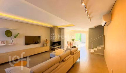 Casa com 3 quartos à venda na Rua Monte Moriáh, 62, Estância Velha, Canoas, 240 m2 por R$ 2.540.000