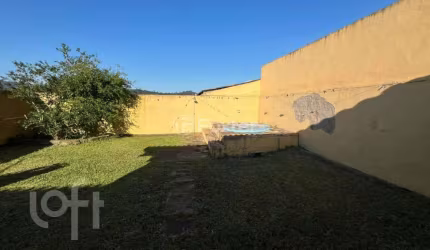 Casa com 2 quartos à venda na Rua Tenente Isolino Segobia, 29, Vila Nova, Porto Alegre, 250 m2 por R$ 380.000