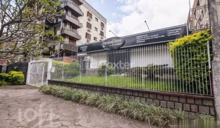 Casa com 3 quartos à venda na Avenida Quito, 396, Jardim Lindóia, Porto Alegre, 250 m2 por R$ 1.380.000