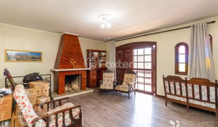 Casa com 4 quartos à venda na Rua Tamandaré, 757, Camaquã, Porto Alegre, 370 m2 por R$ 1.980.000
