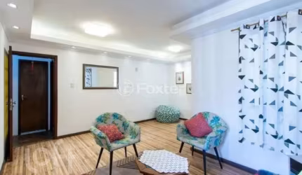 Casa com 3 quartos à venda na Avenida Antônio Carvalho, 1441, Jardim Carvalho, Porto Alegre, 214 m2 por R$ 695.000