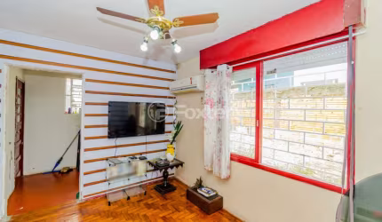Casa em condomínio fechado com 3 quartos à venda na Rua Cruzeiro do Sul, 1548, Santa Tereza, Porto Alegre, 135 m2 por R$ 700.000