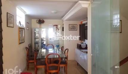 Casa com 4 quartos à venda na Rua Águas Mortas, 149, Medianeira, Porto Alegre, 244 m2 por R$ 550.000